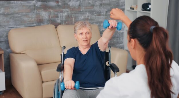 sarcopenia negli anziani cos'è